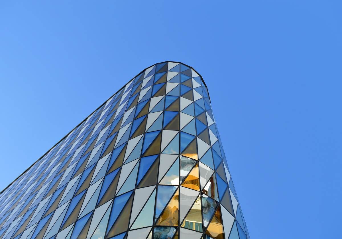 意甲媒体透露:拉齐奥后卫马鲁西奇已经决定不与拉齐奥续约,米兰和尤文对其均有兴趣